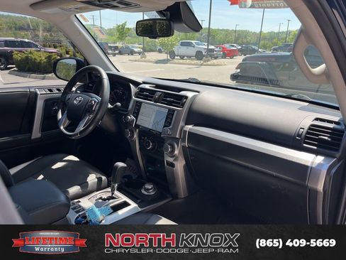Used 2022 Toyota 4Runner SR5 Premium w/ Moonroof Package AWD/4WD image 29