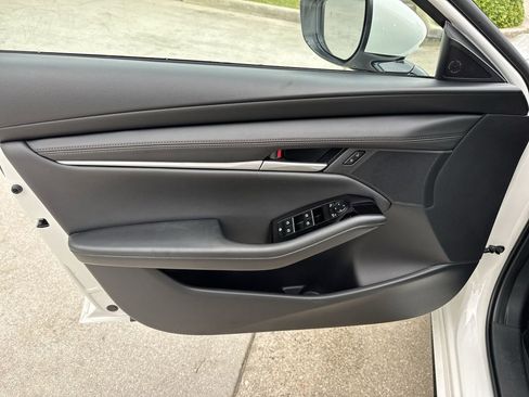 New 2026 MAZDA MAZDA3 2.5 S Sedan w/ Preferred Pkg FWD image 38