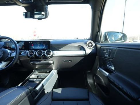 Certified 2025 Mercedes-Benz GLB 250 image 26
