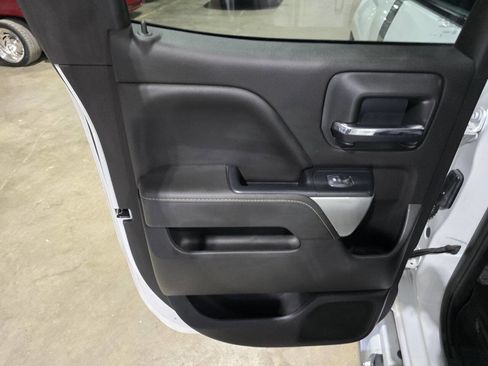 Used 2019 Chevrolet Silverado 1500 LT w/ All Star Edition AWD/4WD image 28