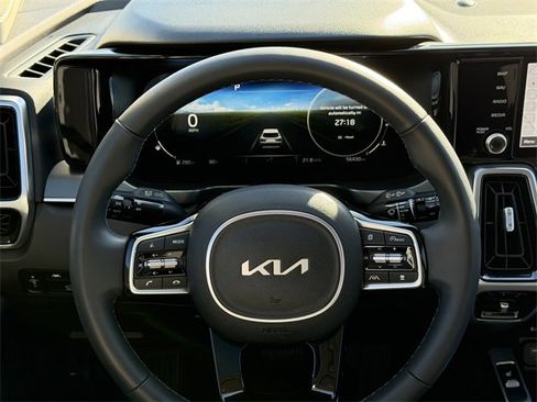 Used 2023 Kia Sorento SX image 16