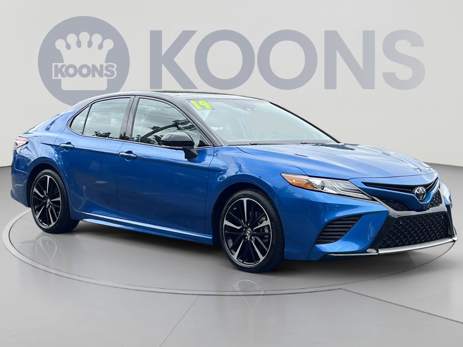 Used 2019 Toyota Camry XSE w/ Driver Assist Package FWD image 2