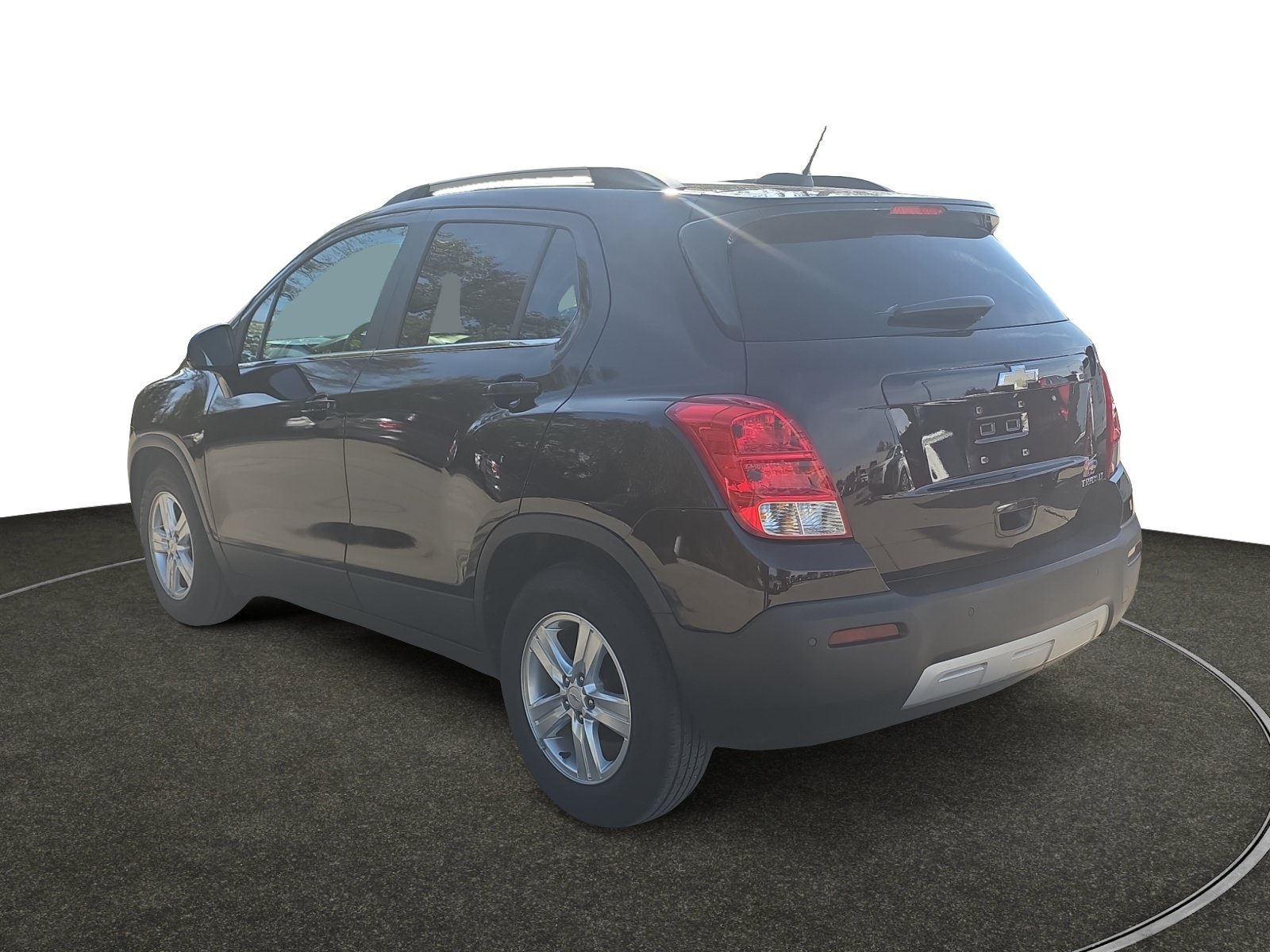Used 2015 Chevrolet Trax LT w/ LT Plus Package FWD image 3