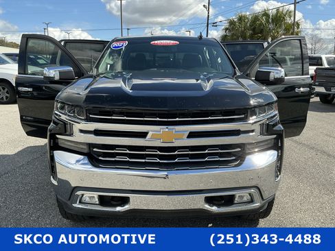 Used 2021 Chevrolet Silverado 1500 LTZ w/ Z71 Off-Road Package image 34