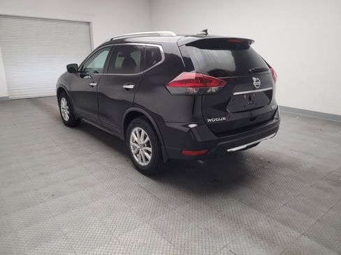 Used 2020 Nissan Rogue S w/ Special Edition Package FWD image 5
