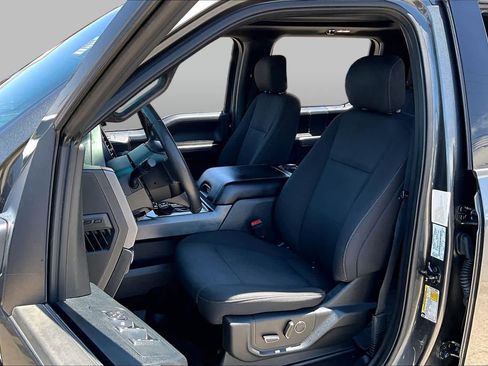 Used 2018 Ford F150 XLT w/ Equipment Group 302A Luxury AWD/4WD image 8