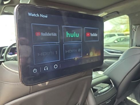 Used 2023 Cadillac Escalade ESV V image 18