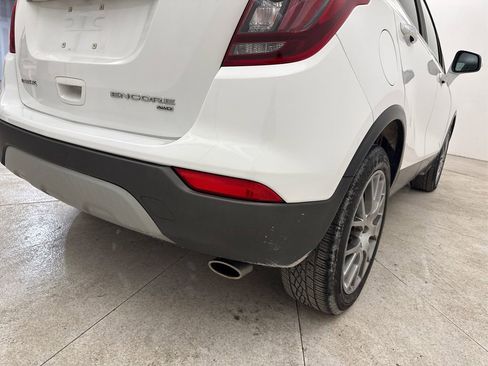 Used 2018 Buick Encore Sport Touring image 20