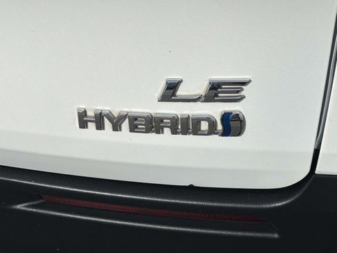 Certified 2021 Toyota Sienna LE image 8