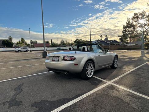 Used 2006 MAZDA MX-5 Miata Sport w/ Suspension Pkg image 23
