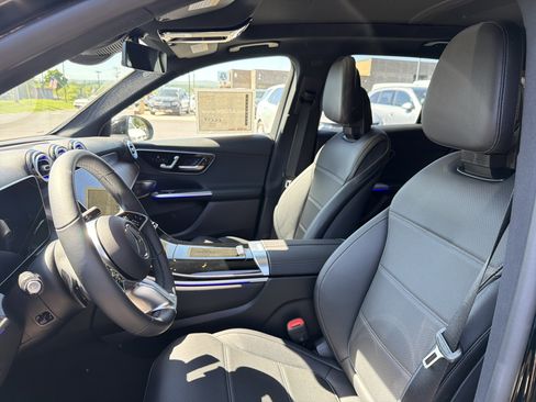 Used 2026 Mercedes-Benz GLC 300 4MATIC image 9