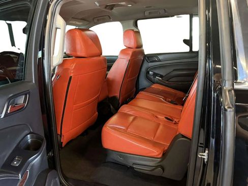 Used 2020 GMC Yukon XL SLE w/ SLE Value Package image 19