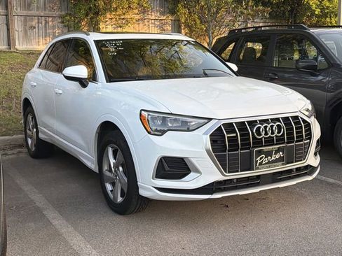 Used 2019 Audi Q3 2.0T Premium AWD/4WD image 3