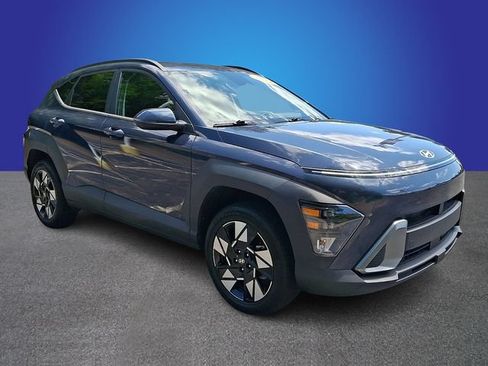 Used 2024 Hyundai Kona SEL AWD/4WD image 3