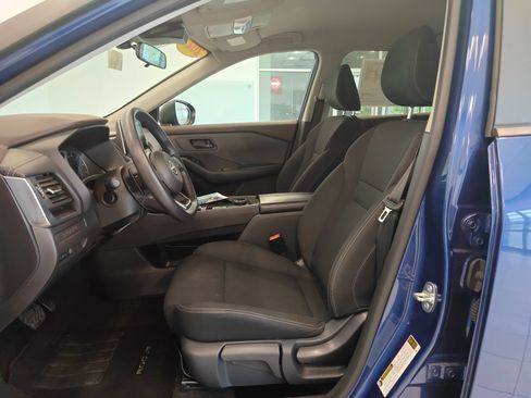 Used 2023 Nissan Rogue S AWD/4WD image 22