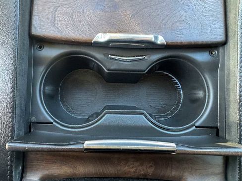 Used 2015 Cadillac Escalade Premium AWD/4WD image 18