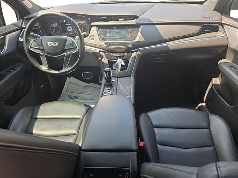 Certified 2023 Cadillac XT5 Sportv w/ Technology Package AWD/4WD image 9
