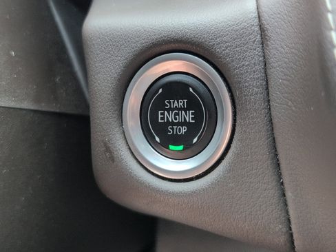 Used 2024 Chevrolet Tahoe Z71 w/ Luxury Package AWD/4WD image 23