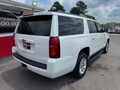 Used 2015 Chevrolet Suburban LT RWD image 7