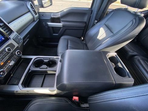 Used 2022 Ford F350 Lariat w/ Black Appearance Package AWD/4WD image 21