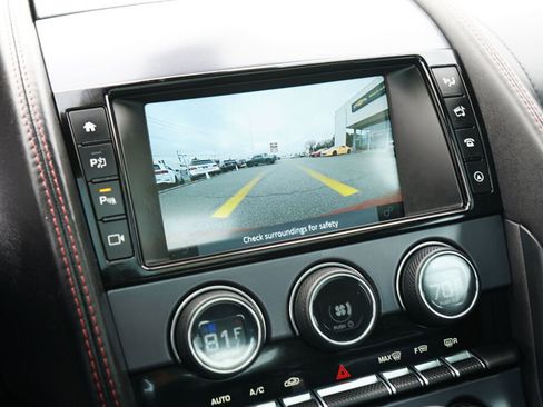 Used 2018 Jaguar F-TYPE R image 24