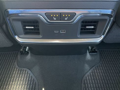 New 2026 GMC Sierra 3500 Denali Ultimate AWD/4WD image 22