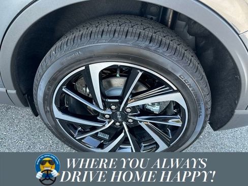 New 2024 Lincoln Corsair Reserve w/ Equipment Group 201A image 30