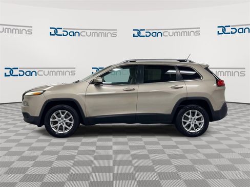 Used 2015 Jeep Cherokee Latitude w/ Cold Weather Group image 5