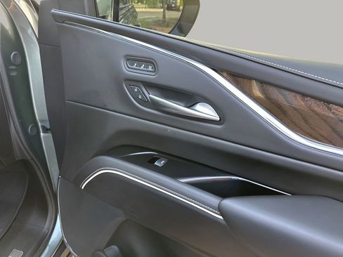 Certified 2024 Cadillac Escalade Sport Platinum w/ LPO, ONYX Package AWD/4WD image 14