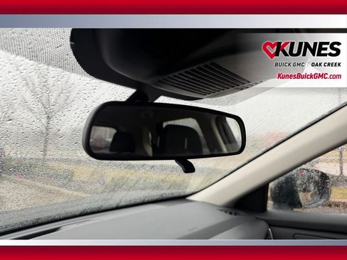 Used 2025 Nissan Rogue SV image 23