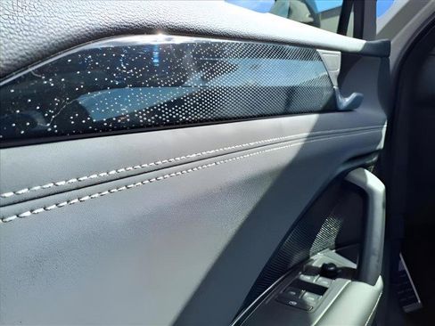 New 2026 Volkswagen Tiguan SE image 20