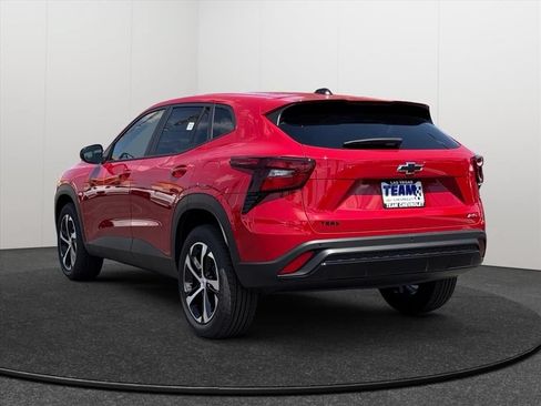 New 2026 Chevrolet Trax RS w/ Driver Confidence Package FWD image 4