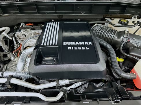 Used 2024 GMC Sierra 1500 AT4X image 31