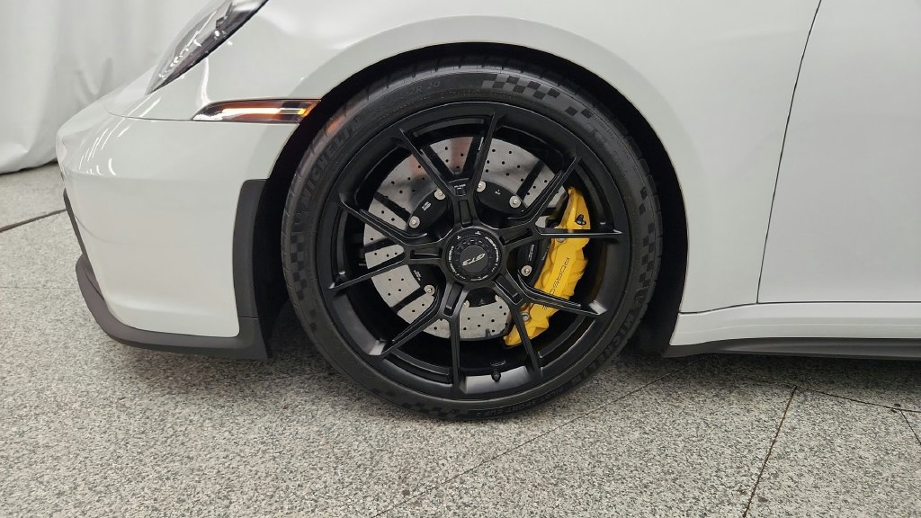 Used 2022 Porsche 911 GT3 RWD image 16