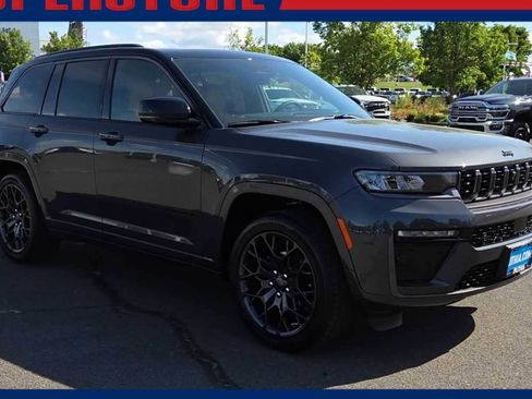 New 2026 Jeep Grand Cherokee Summit AWD/4WD image 2