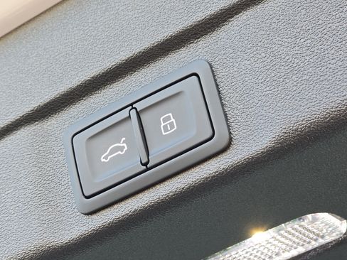 Certified 2025 Audi A5 2.0T Premium w/ Convenience Package image 26