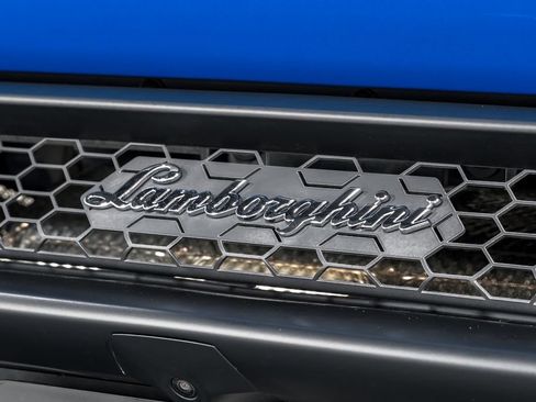 Used 2023 Lamborghini Huracan EVO AWD/4WD image 57