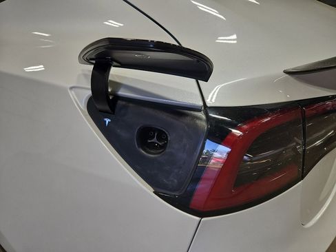 Used 2023 Tesla Model 3 Performance AWD/4WD image 5
