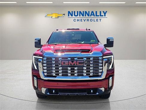 Used 2024 GMC Sierra 2500 Denali w/ Denali Reserve Package image 8