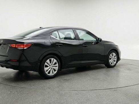 Used 2025 Nissan Sentra S FWD image 9