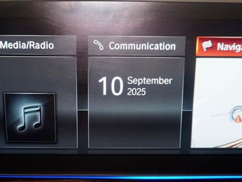 Used 2018 BMW 540i xDrive image 18