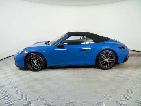Certified 2025 Porsche 911 Carrera 4 GTS AWD/4WD image 33