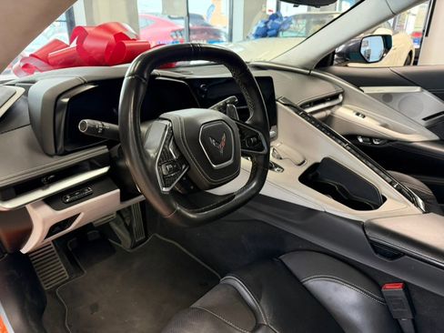 Used 2024 Chevrolet Corvette Stingray Premium Conv w/ 3LT image 38