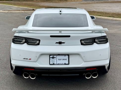 Used 2022 Chevrolet Camaro ZL1 image 6
