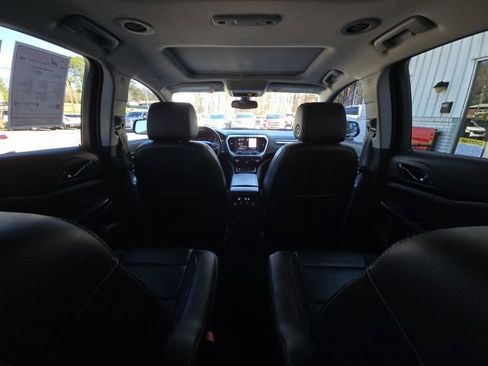 Used 2020 GMC Acadia SLT image 19