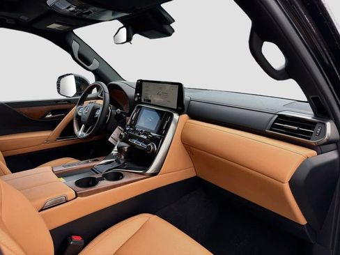New 2026 Lexus LX 600 4WD w/ Luxury Package image 15