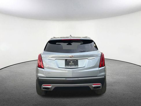 Certified 2023 Cadillac XT5 Premium Luxury w/ LPO, Floor Liner Package AWD/4WD image 18