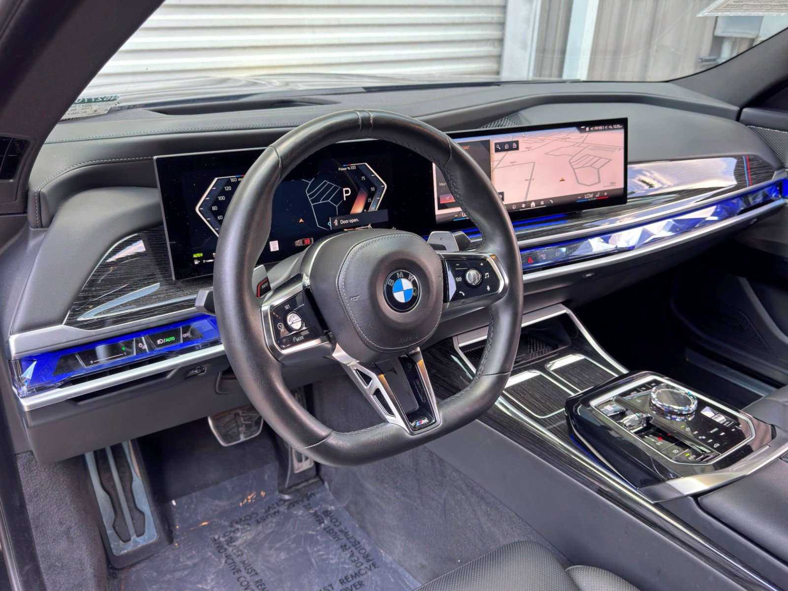 Used 2023 BMW 740i w/ Parking Assistance Package RWD image 14