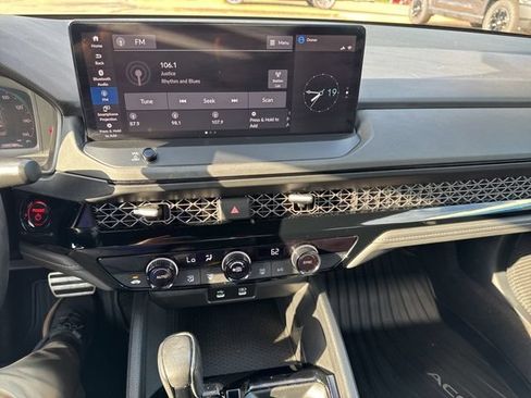 Used 2023 Honda Accord Sport image 18