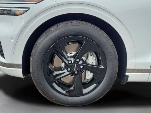 New 2026 Genesis GV70 2.5T Advanced image 13